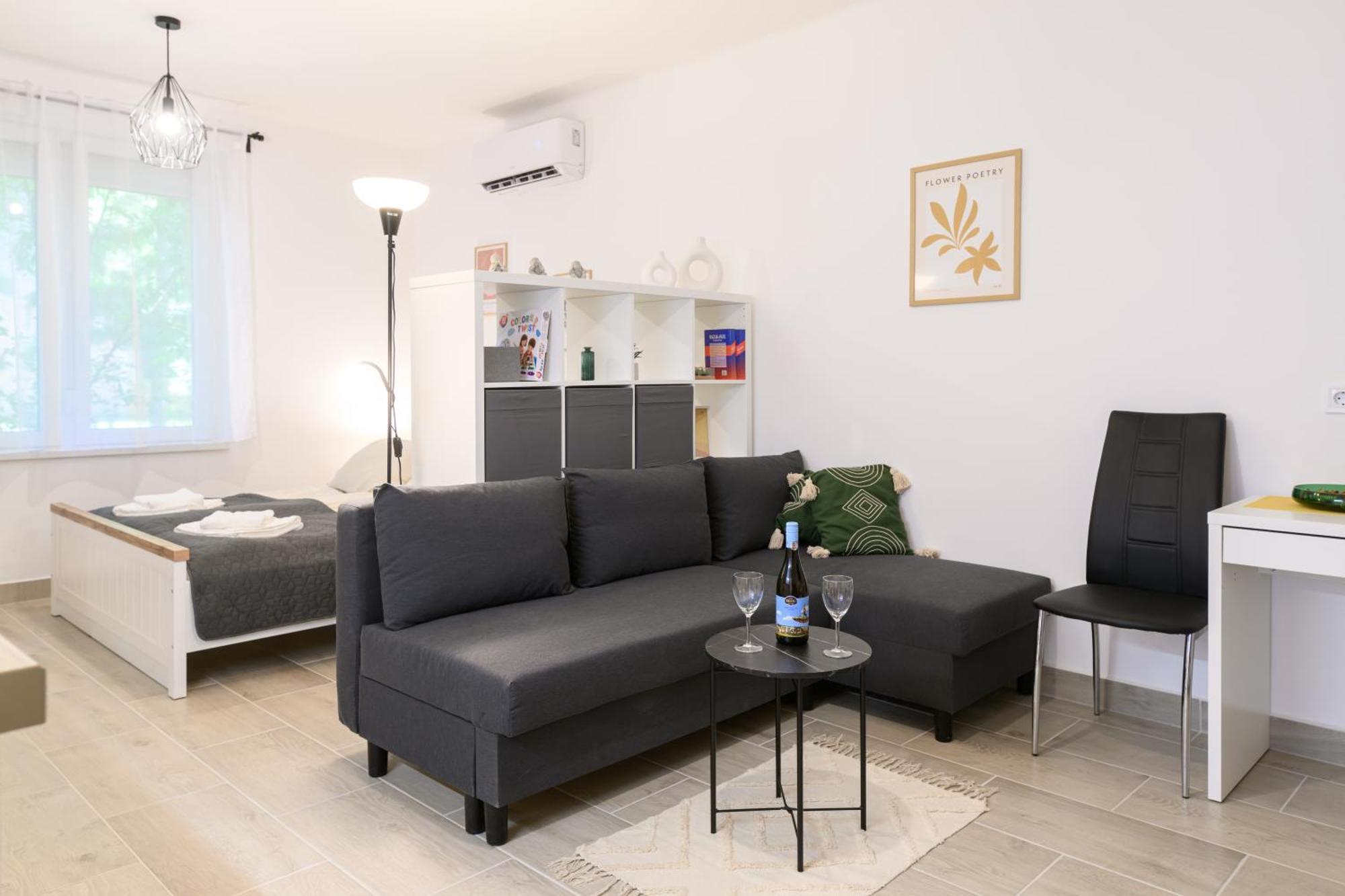 Zentrea Apartman Eger Luaran gambar